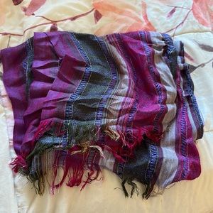 Women’s Purple Shall/ Scarf
